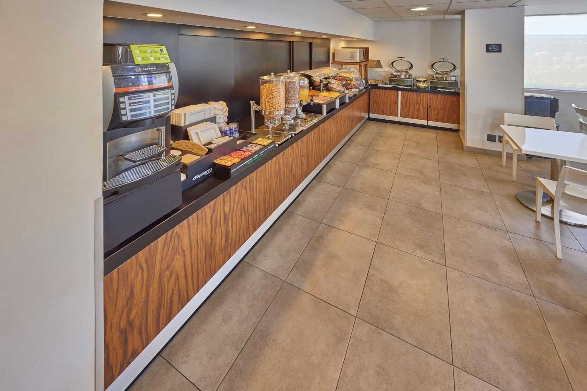 City Express By Marriott Monterrey Norte Екстер'єр фото