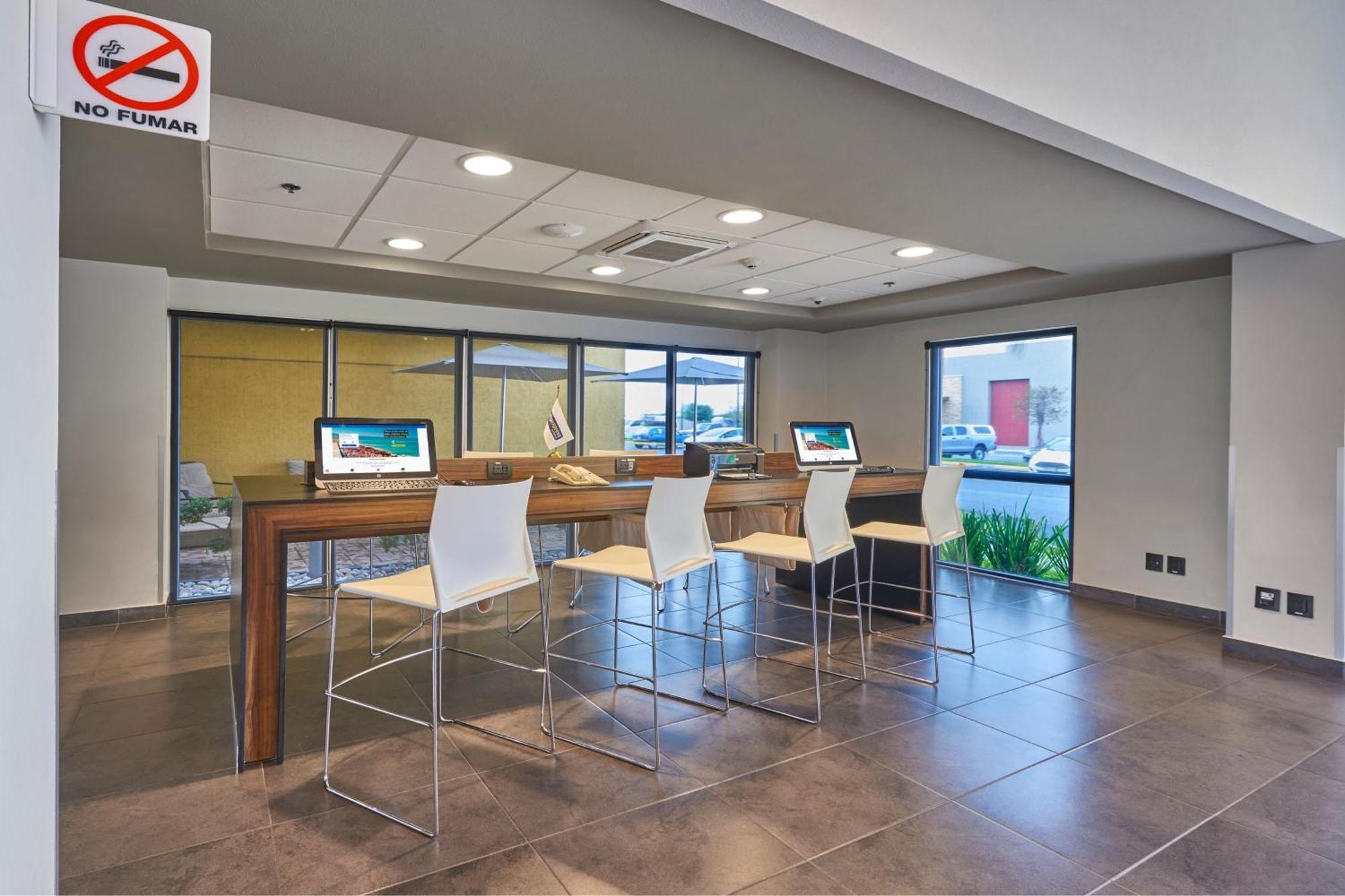 City Express By Marriott Monterrey Norte Екстер'єр фото